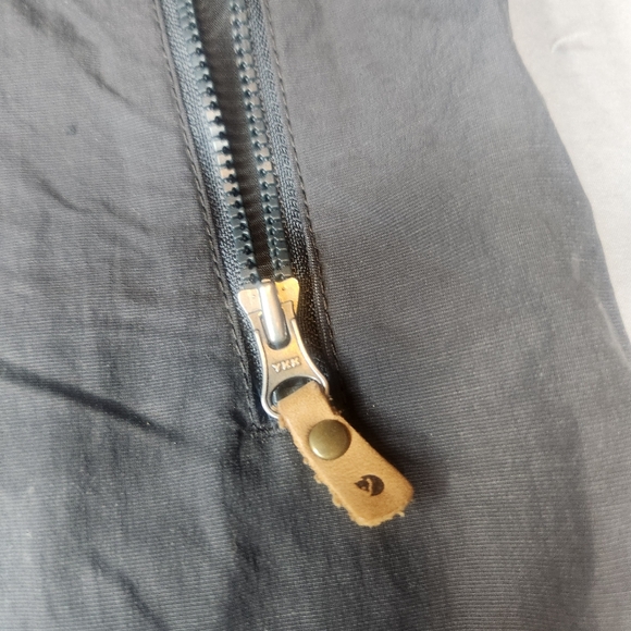 Fjallraven Mens Size Medium Dark Grey Abisko Hybrid Jacket Raincoat Lighweight - Picture 2 of 9